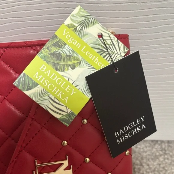 Badgley Mischka Red Quilted Crossbody Chain Bag - Picture 4 of 7